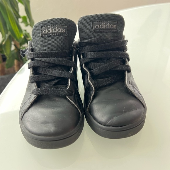 Adidas ‘Advantage’ Sneakers - Picture 3 of 7